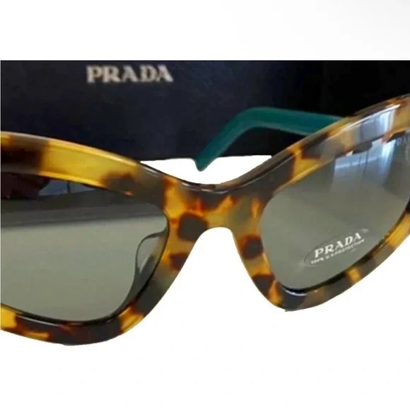 $352 Prada Medium Havana Catwalk Sunglasses Brown Blue Made  display picture 1